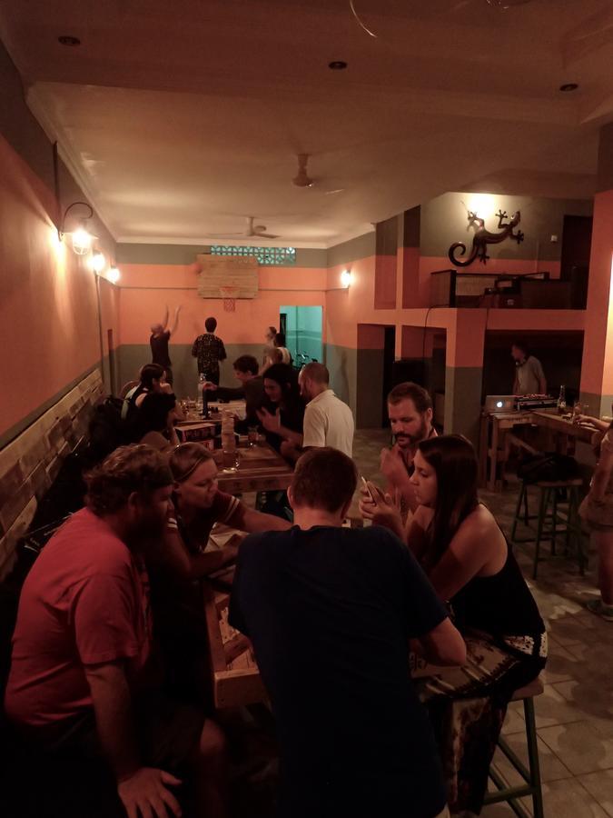 Lazy Gecko Guesthouse Phnom Penh Zewnętrze zdjęcie